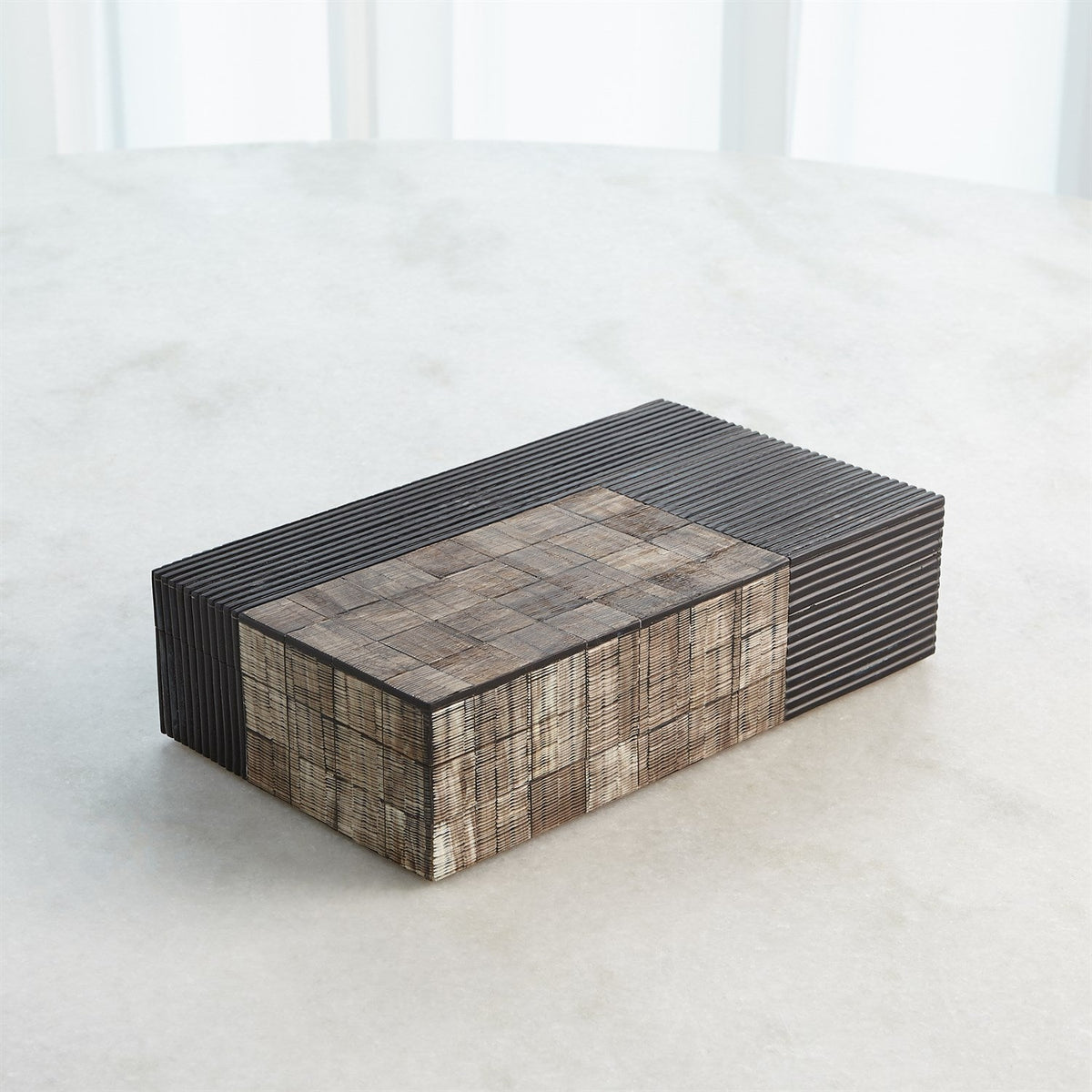 Global Views Gilles Ribbed Horn/Resin Box