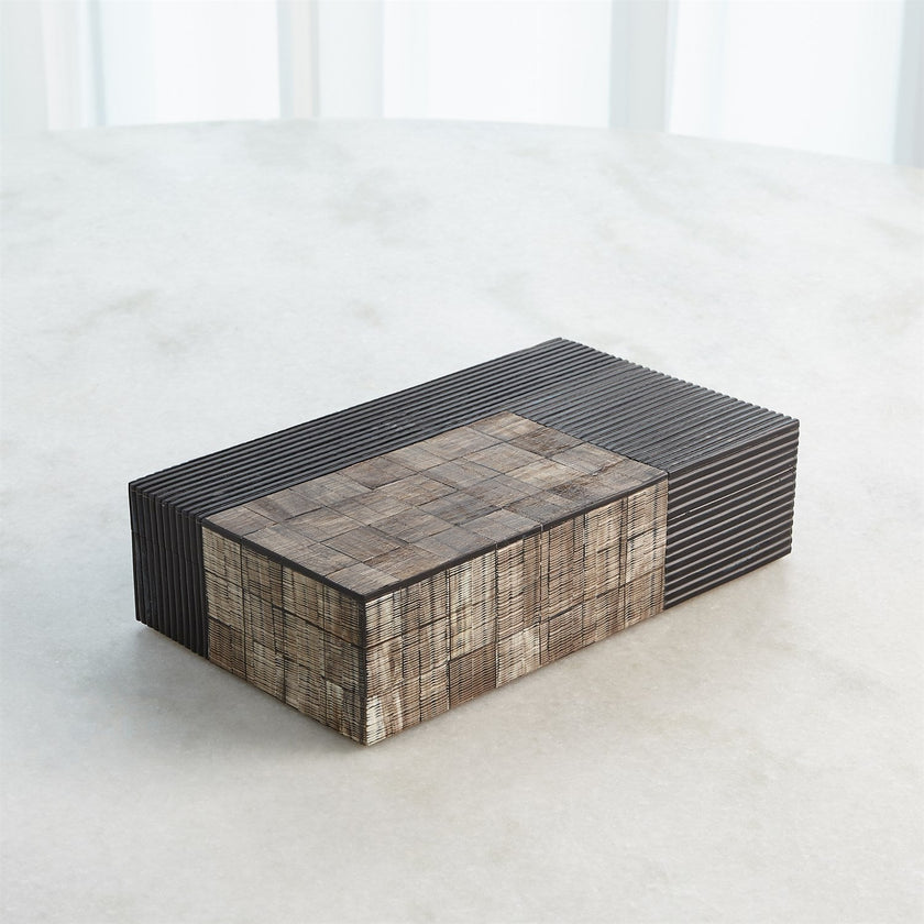Global Views Gilles Ribbed Horn/Resin Box