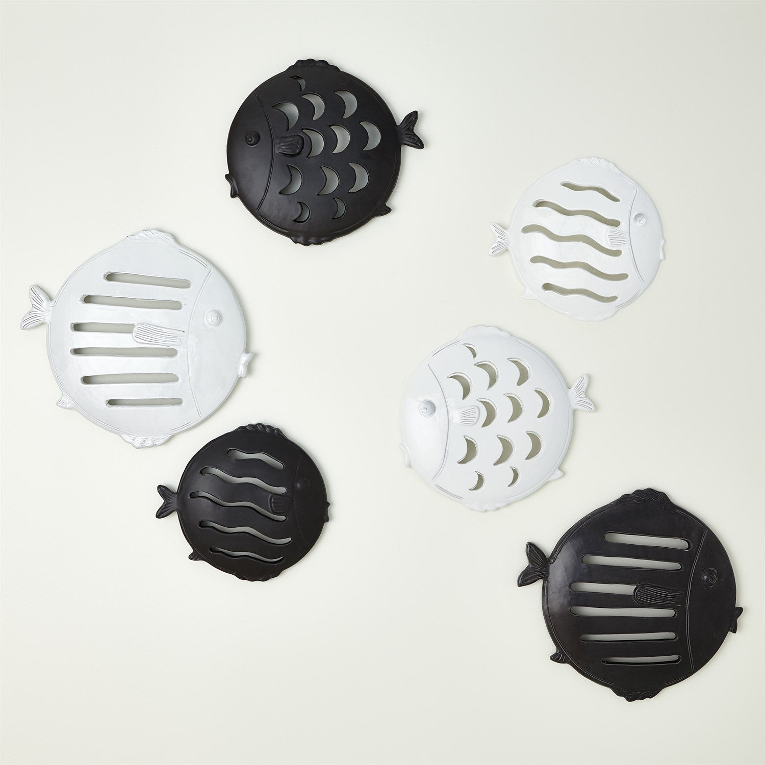 Global Views Wall Mount Fish - Matte Black