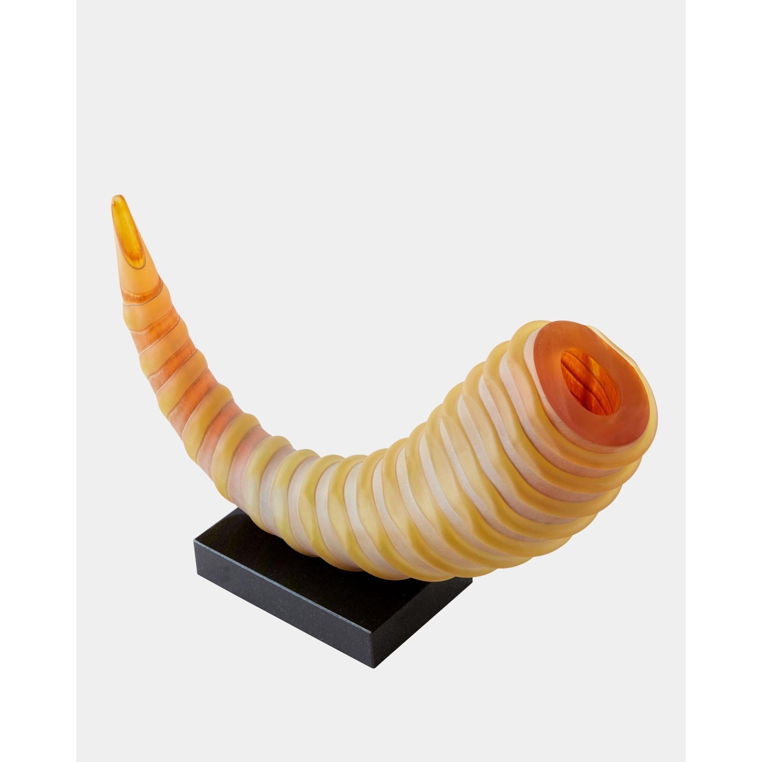 Global Views Mounted Horn