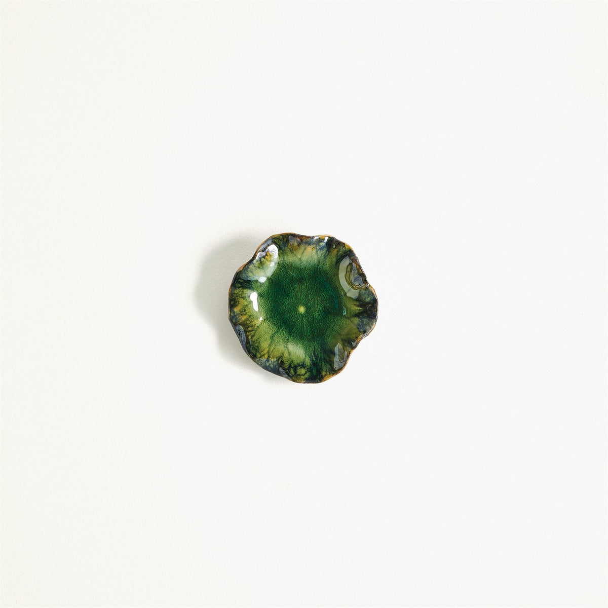 Global Views Green Free Formed Lily Plate