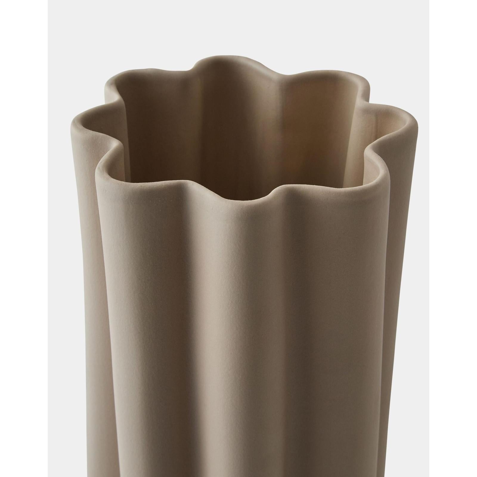 Global Views Cirrus Vase
