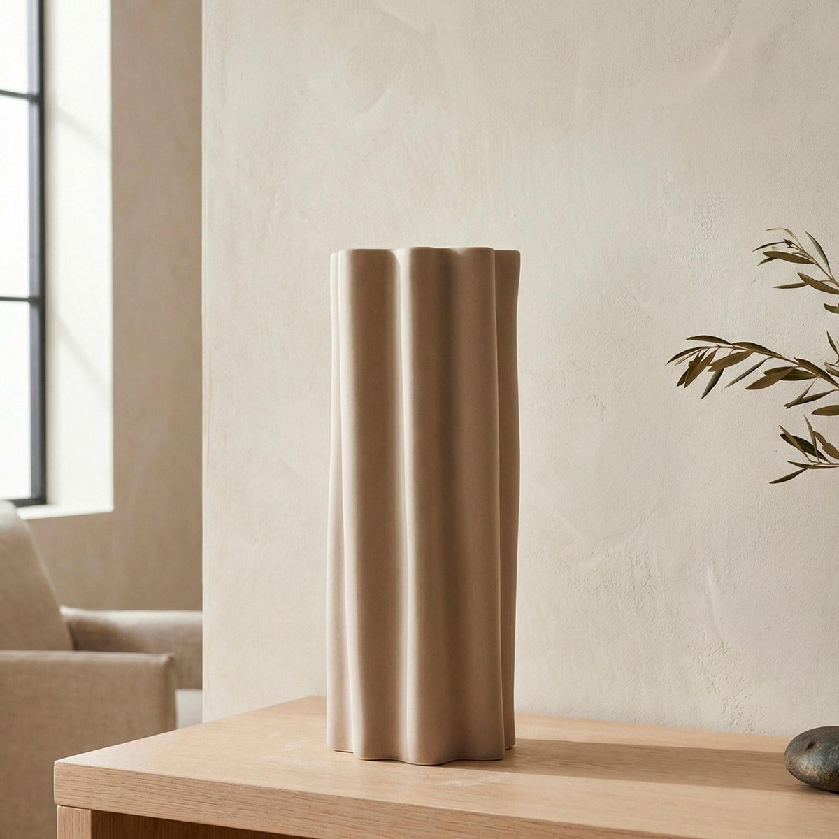 Global Views Cirrus Vase