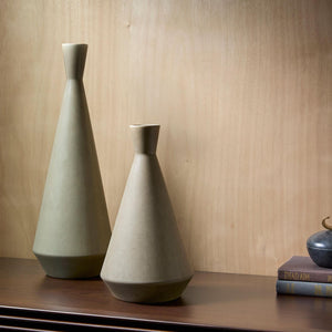 Global Views Modern Vase