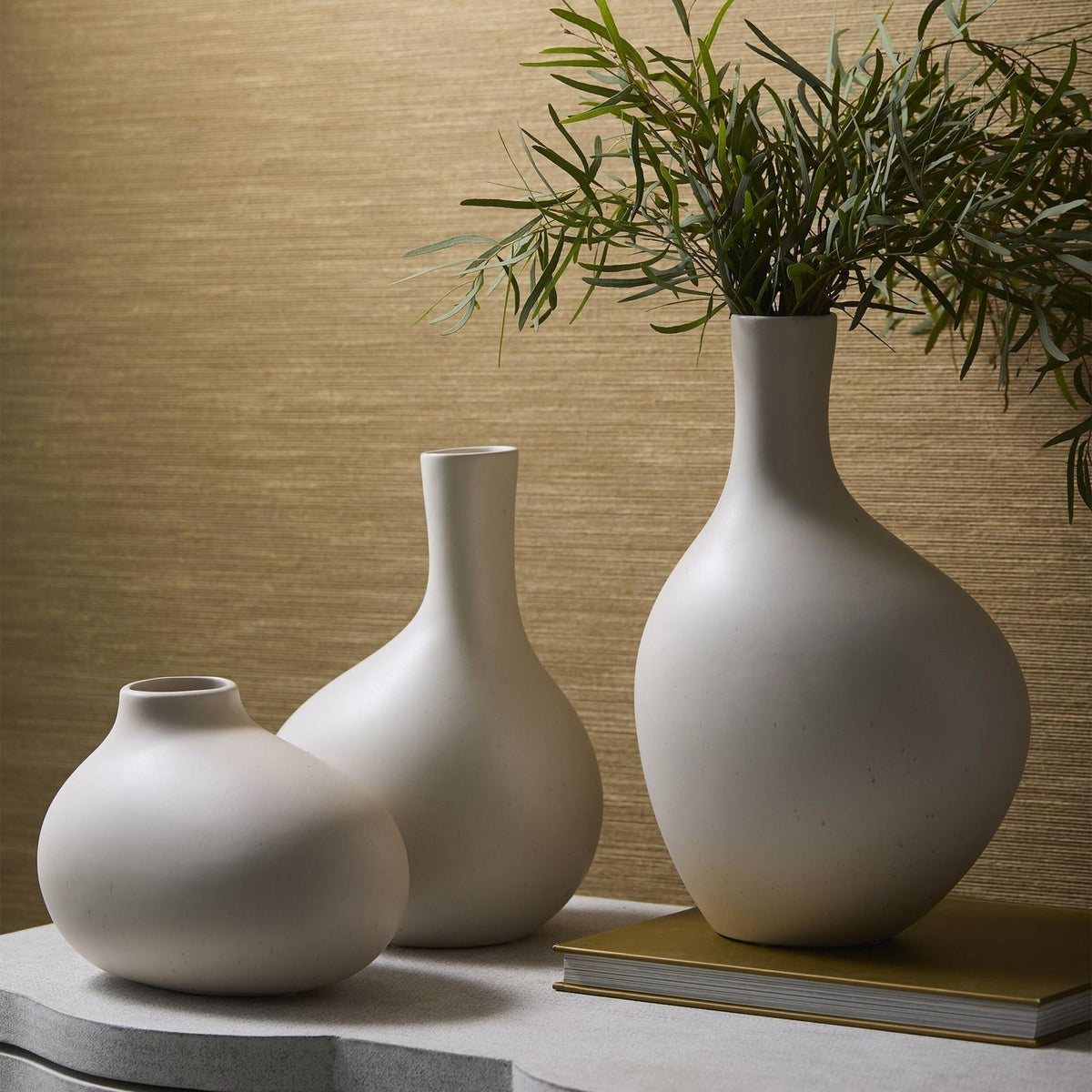 Global Views Obey Vase