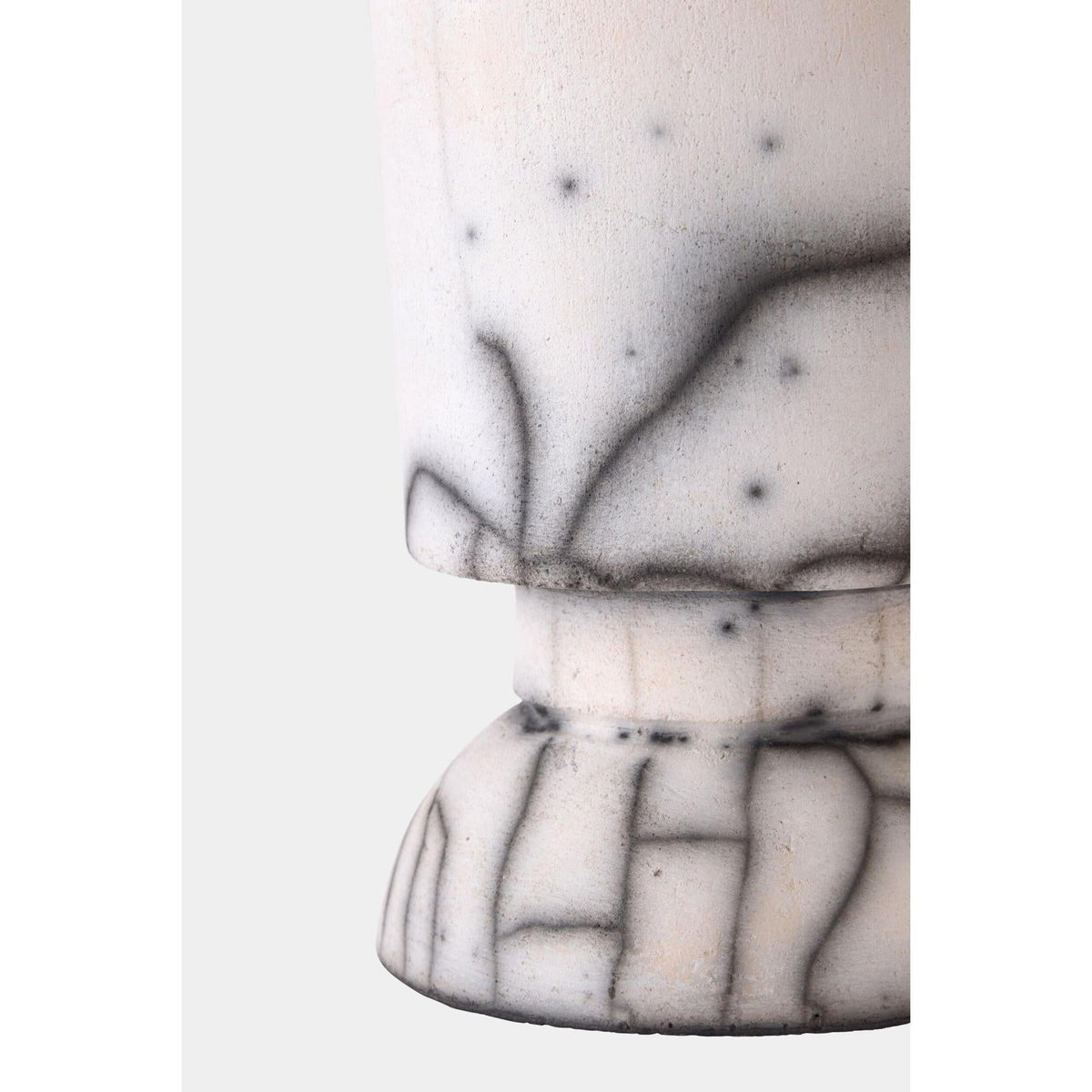 Global Views Trophy Vase