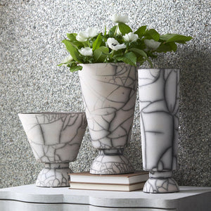 Global Views Trophy Vase