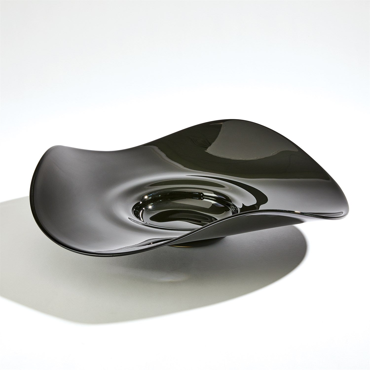 Global Views Wavy Edge Bowl - Black