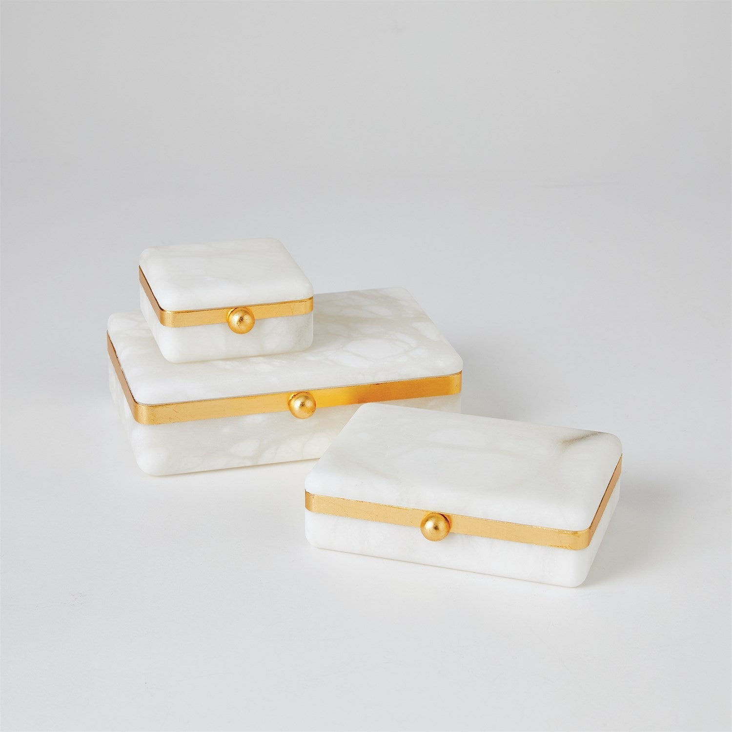 Global Views Gold Band Swivel Alabaster Box