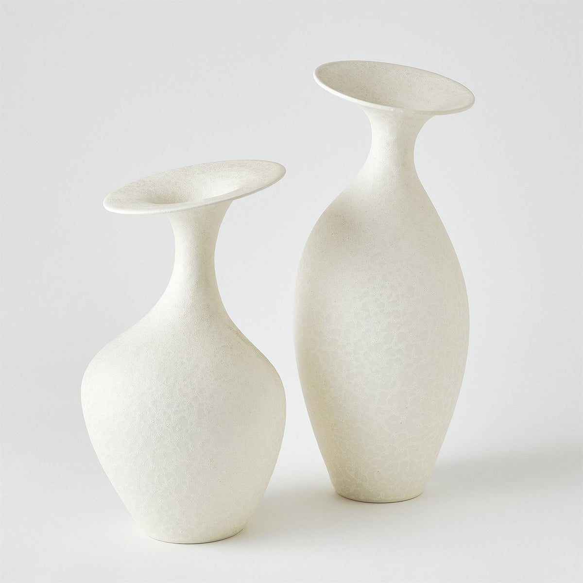Global Views Bell Vase