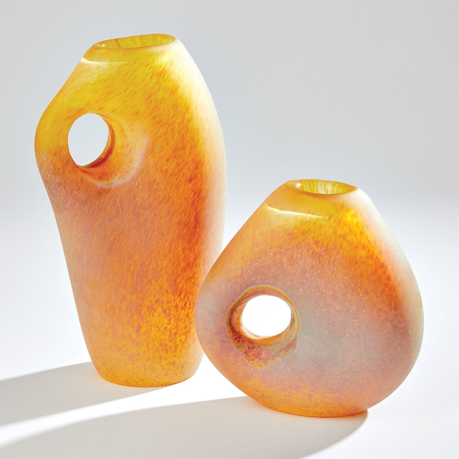 Global Views Freeform Vase - Irys Gelp