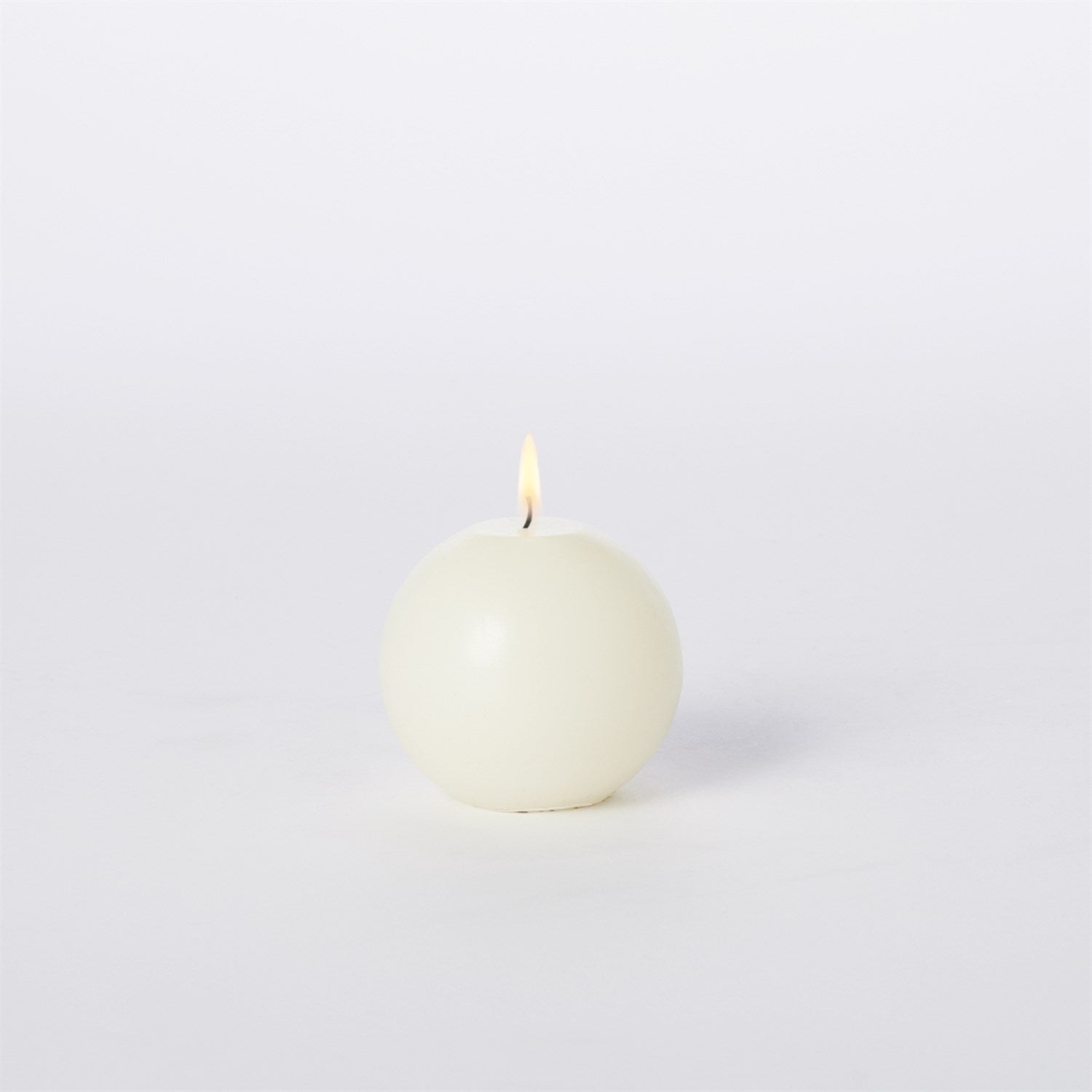 Global Views Unscented Ball Candle