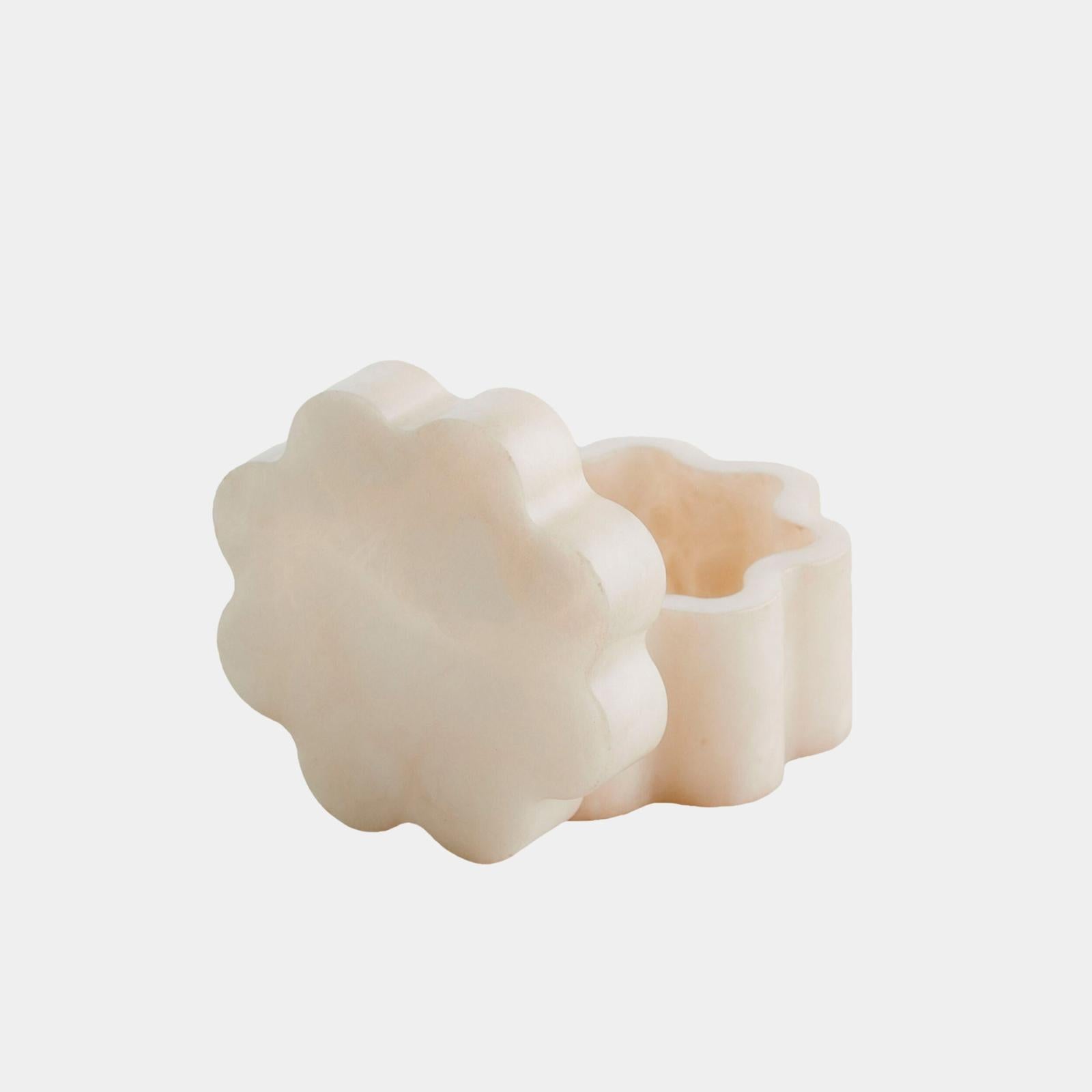 Global Views Cumulus Alabaster Wide Box Cream