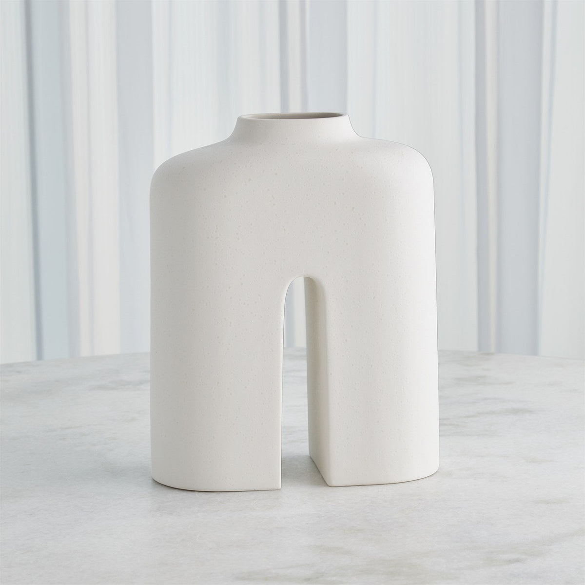 Global Views Guardian Vase - White Cream