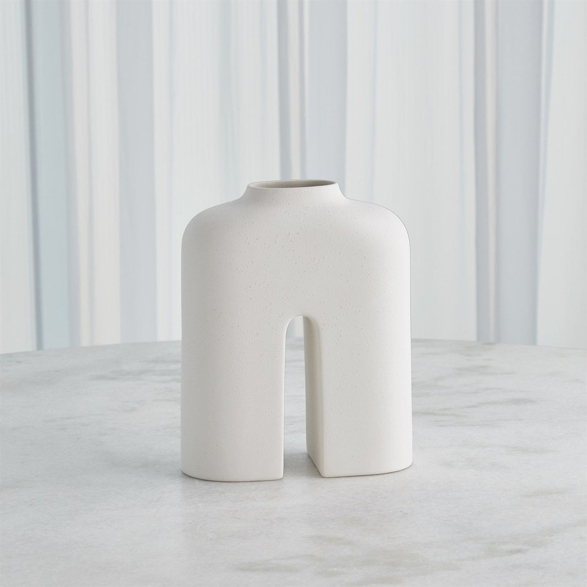 Global Views Guardian Vase - White Cream