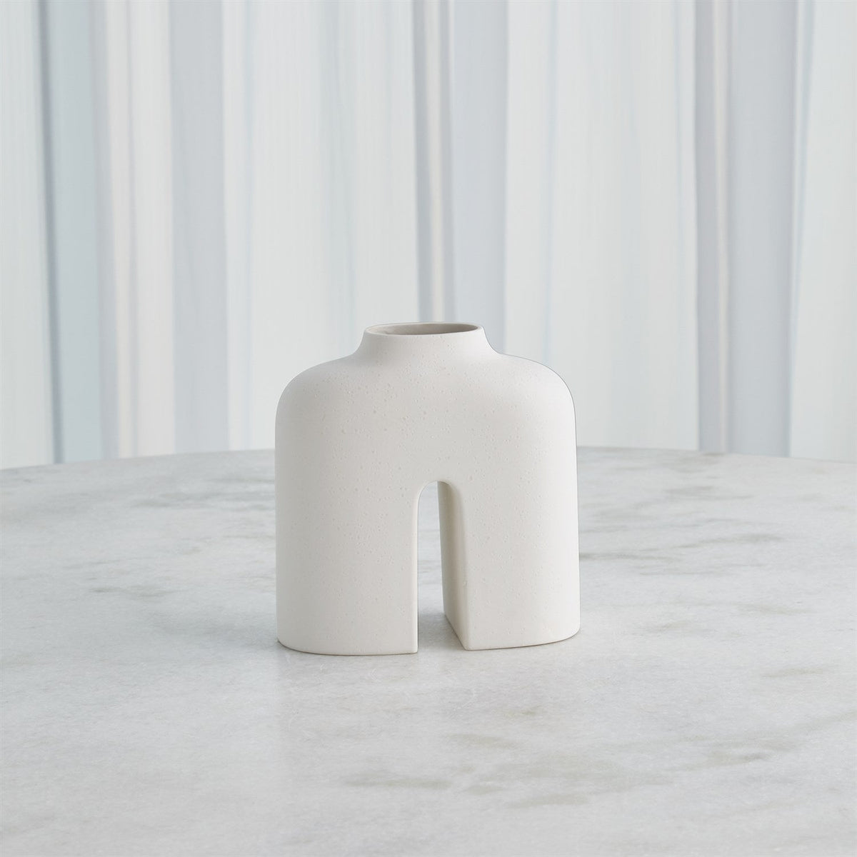 Global Views Guardian Vase - White Cream