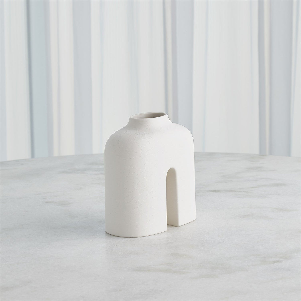 Global Views Guardian Vase - White Cream