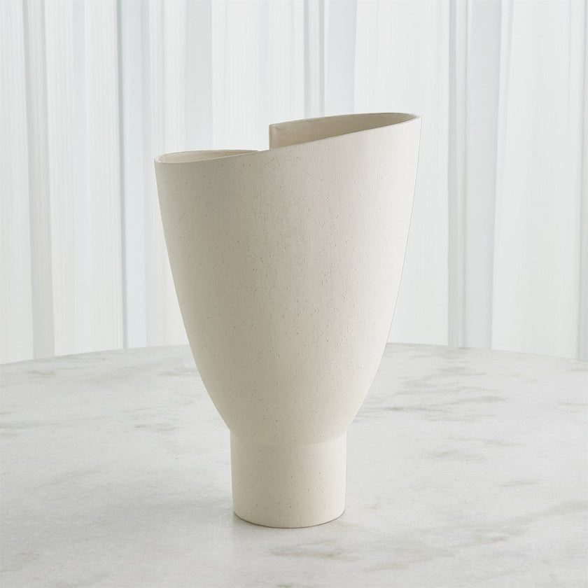 Global Views Lottie Vase