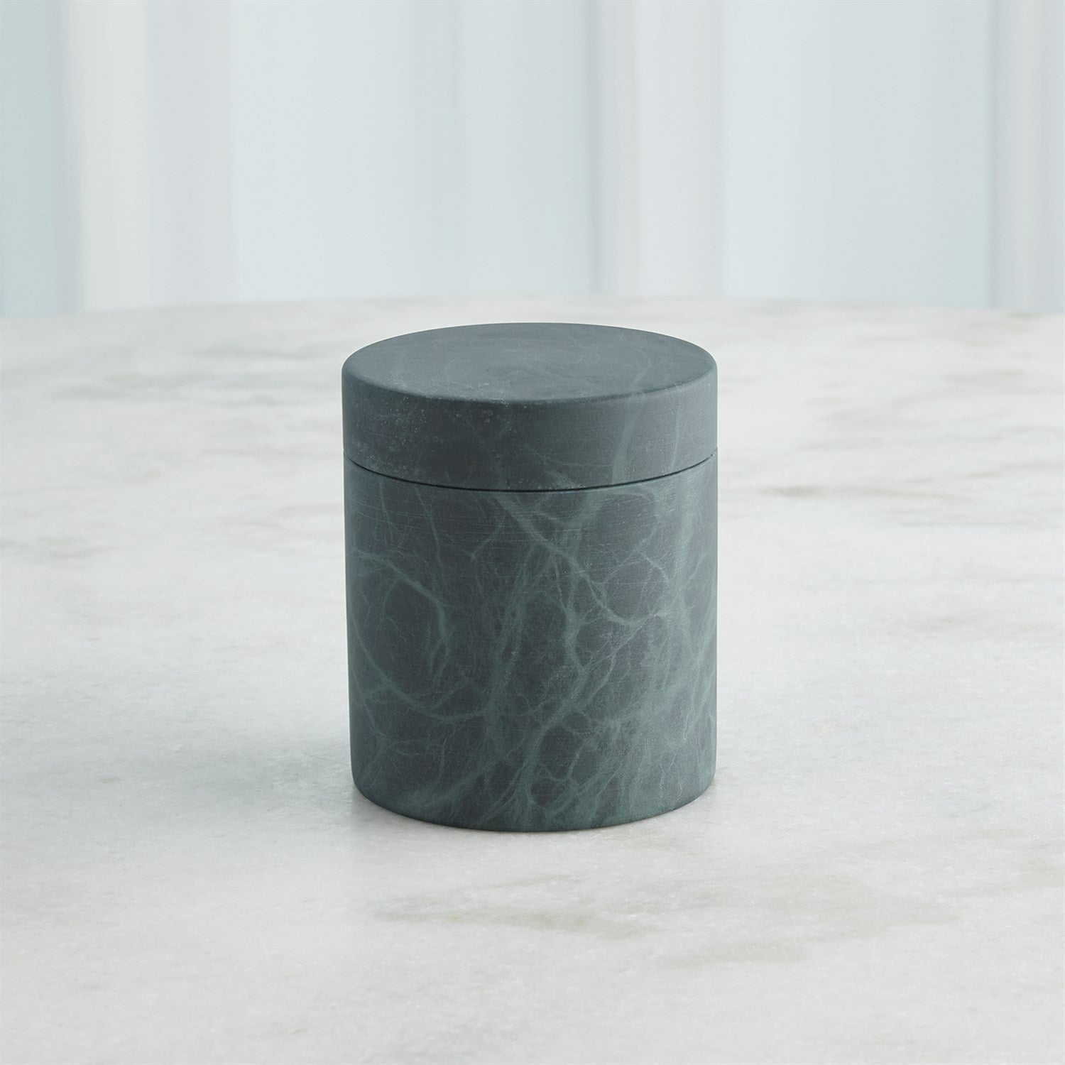 Global Views Cilindro Alabaster Box - BlackGreen