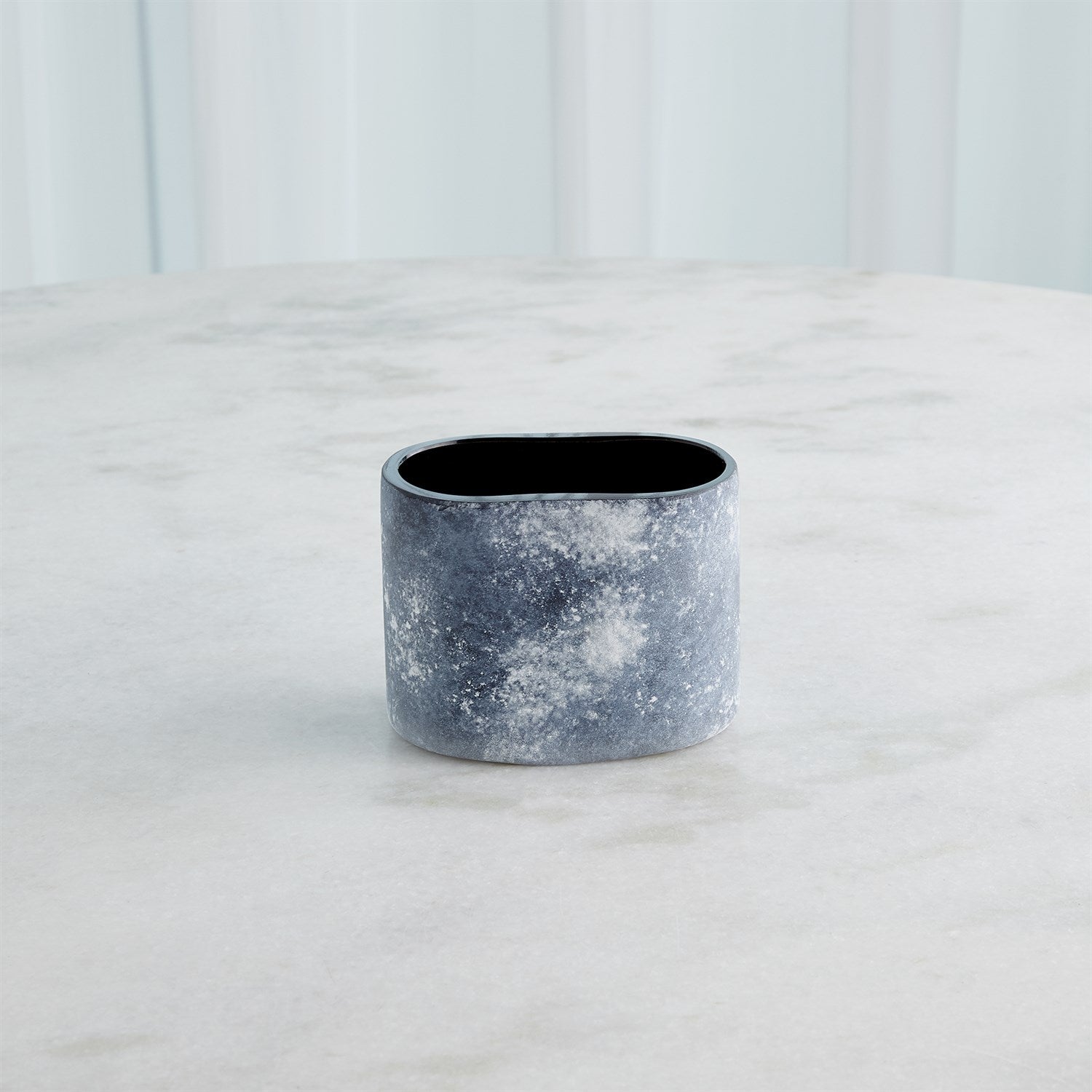 Global Views Black Scavo Vase