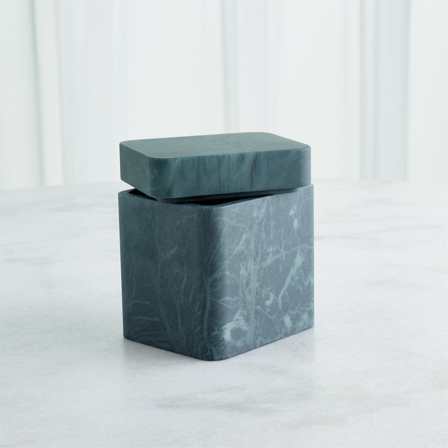 Global Views Raggio Alabaster Box - Black/Green