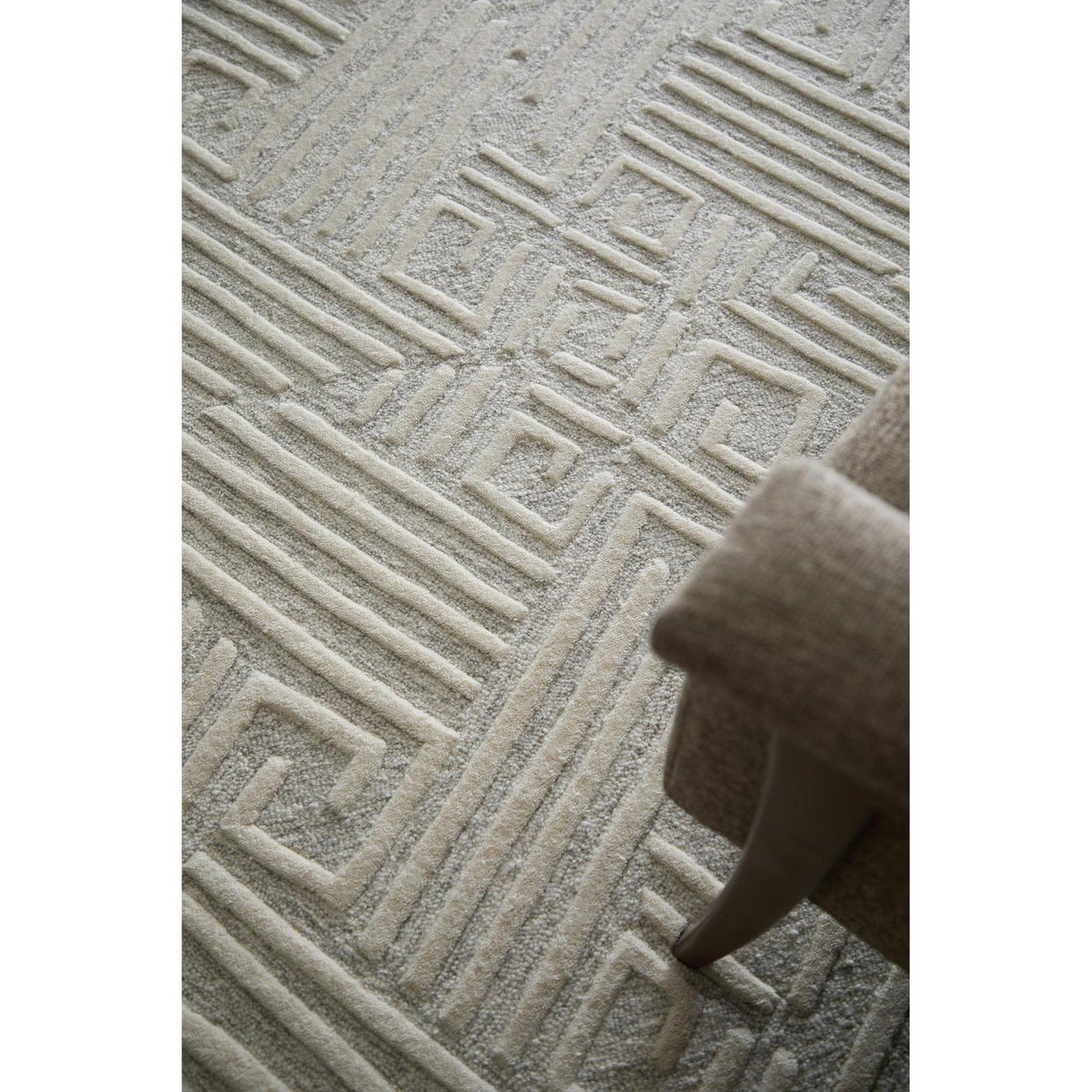 Feizy Enzo 8737F Transitional Geometric Rug in Tan/Ivory