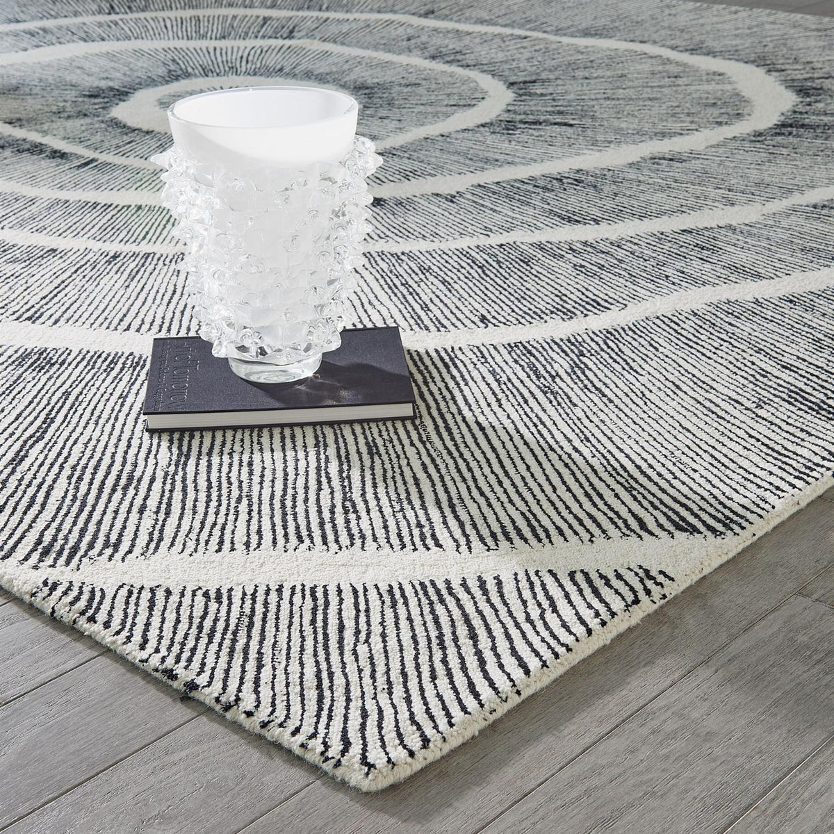 Global Views Burst Rug