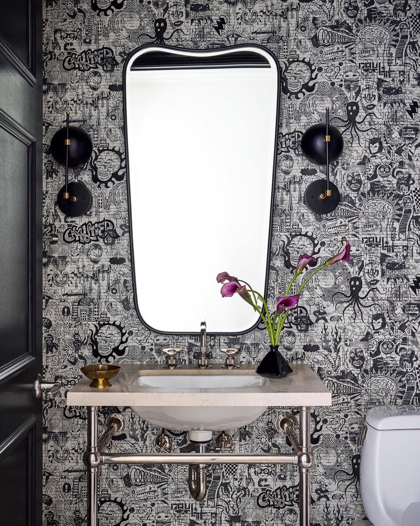 Gage Mirror