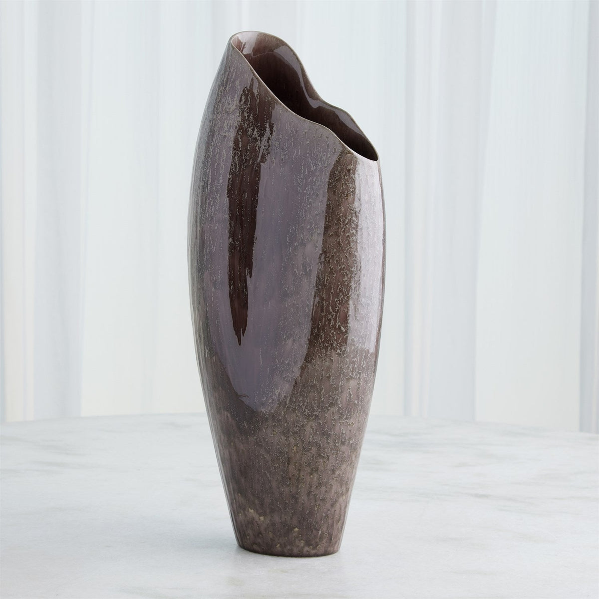 Global Views Horn Vase