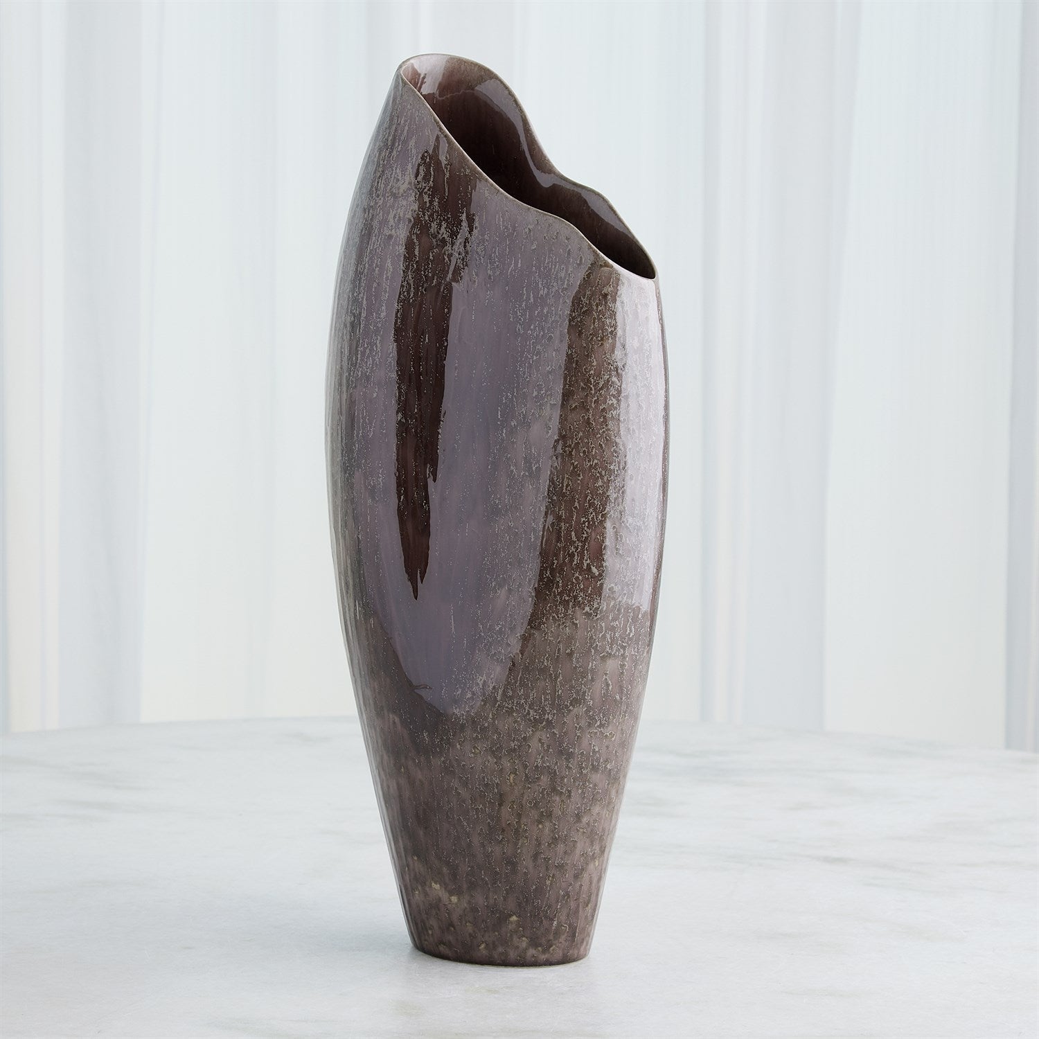 Global Views Horn Vase
