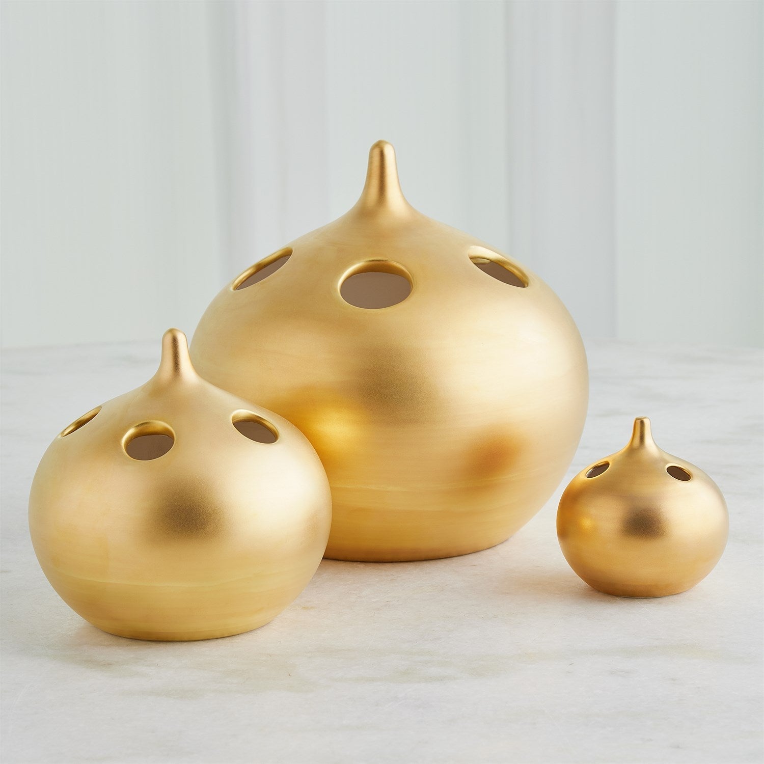 Global Views Matte Gold Oh No Vase