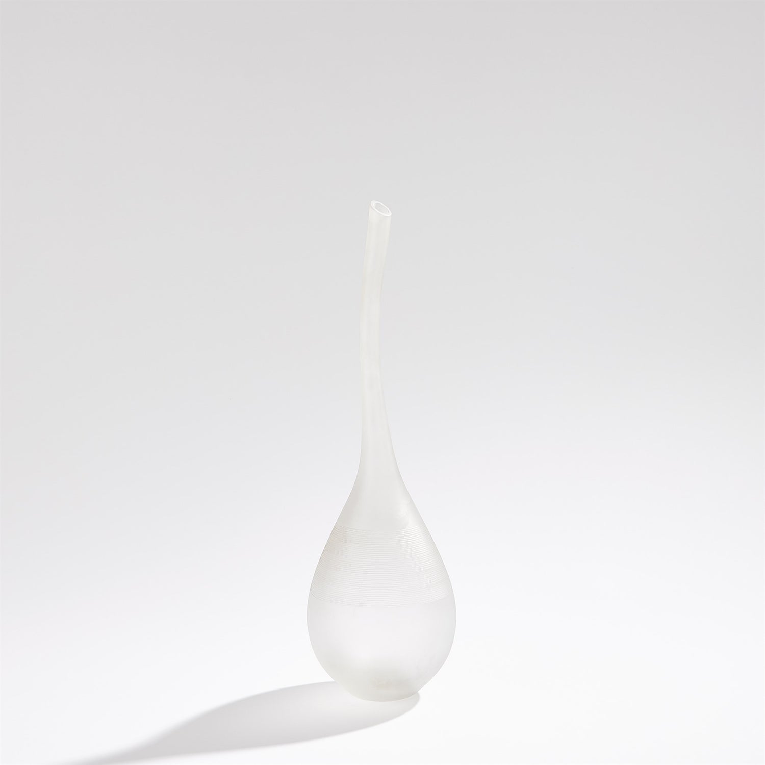Global Views Curvature Bottle
