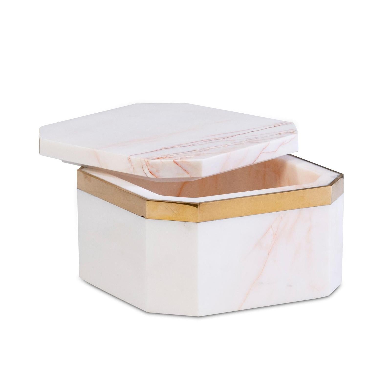 Maitland Andros Box