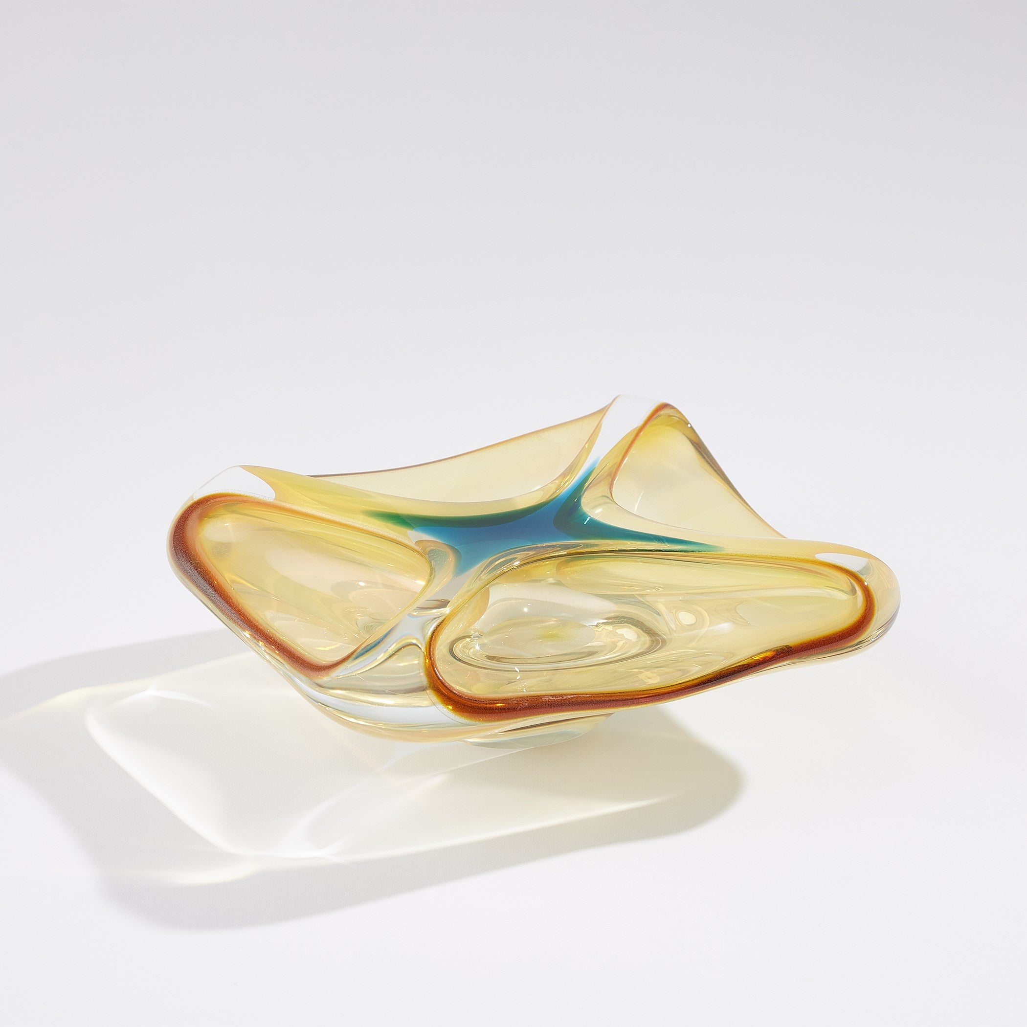 Global Views Quattro Vessel
