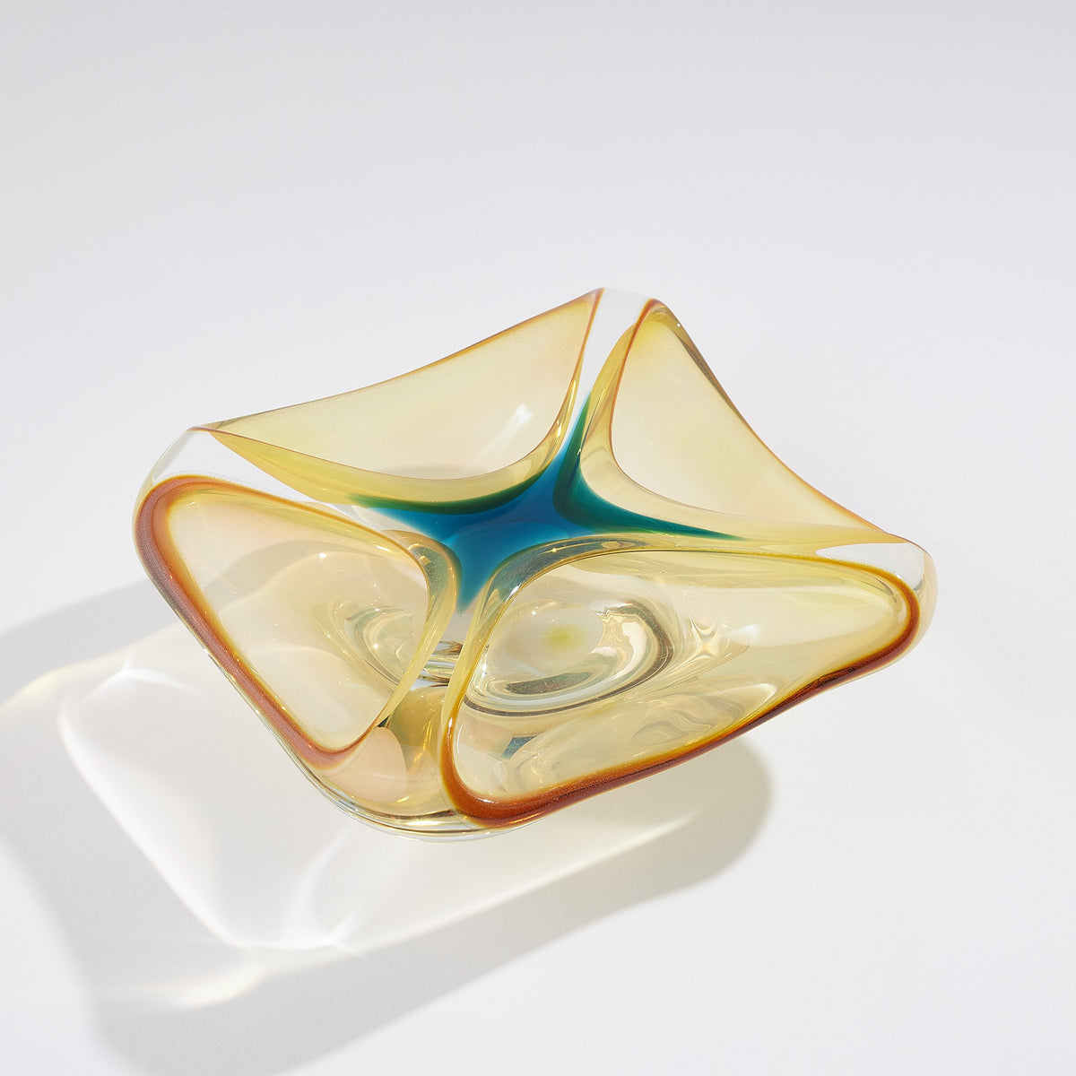Global Views Quattro Vessel