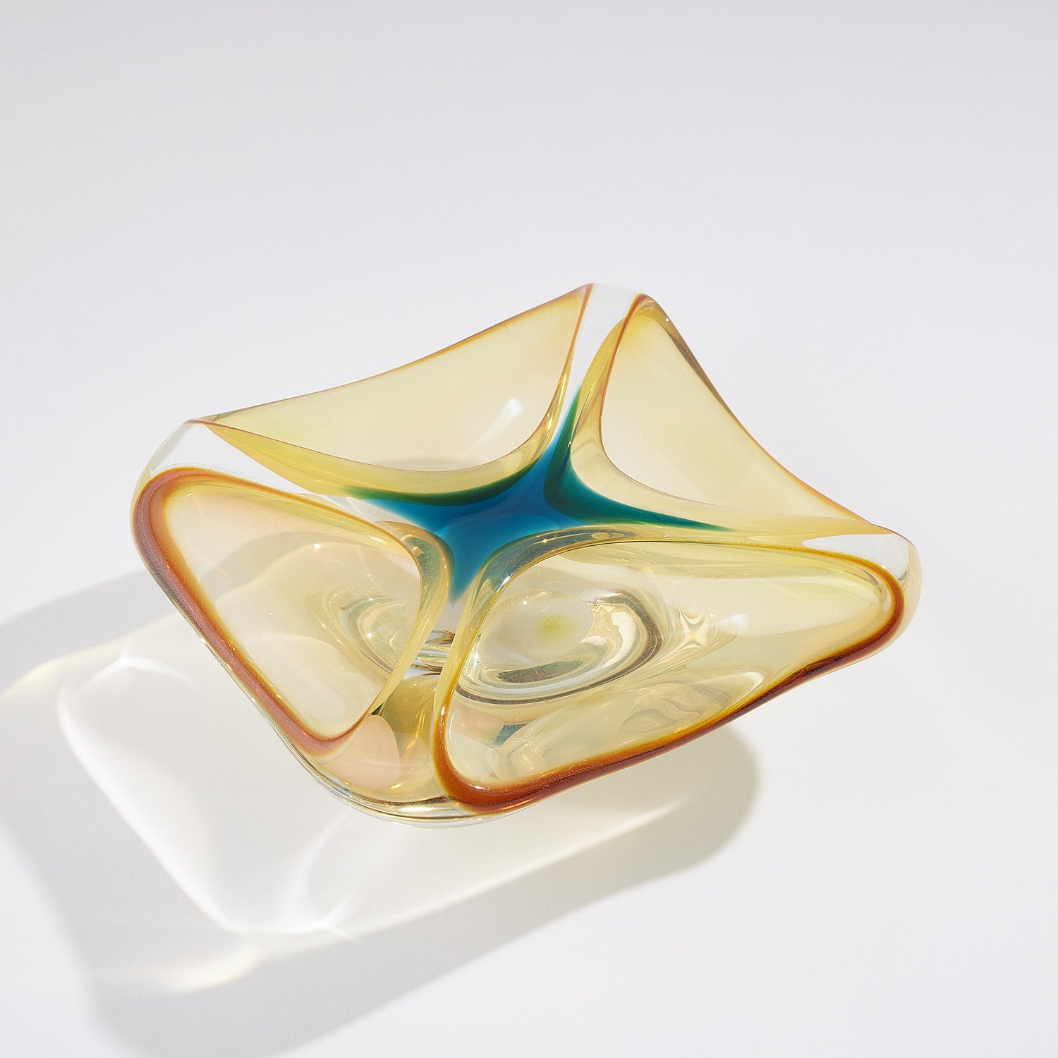 Global Views Quattro Vessel