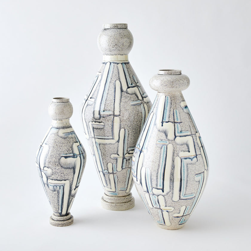 Global Views Spindle Vase