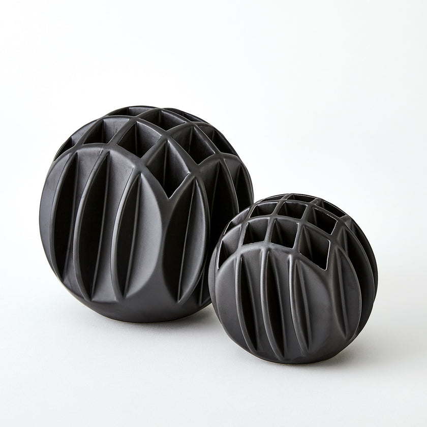 Global Views Bud Ball Vase Matte Black