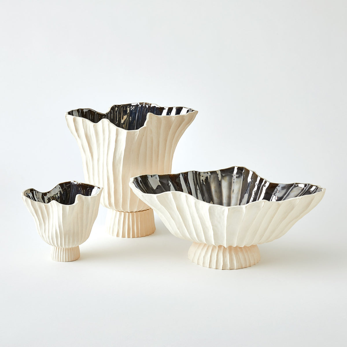 Global Views Folha Footed Bowl