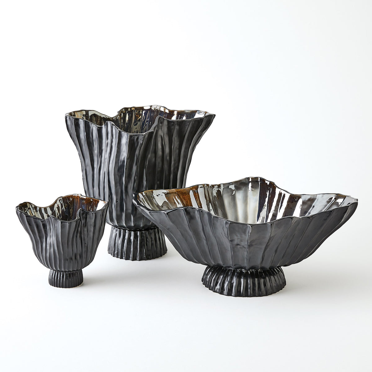 Global Views Folha Footed Vase