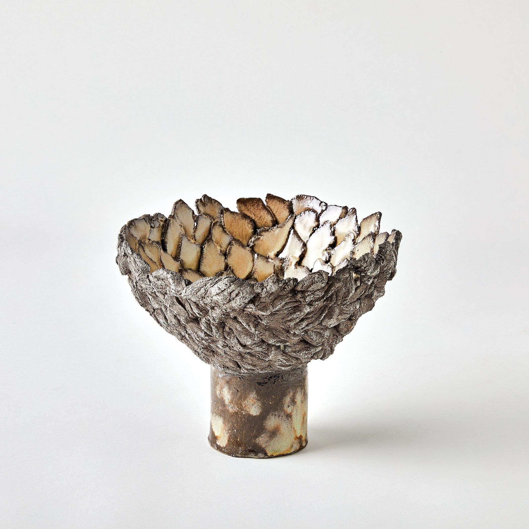 Global Views Petaled Pedestal