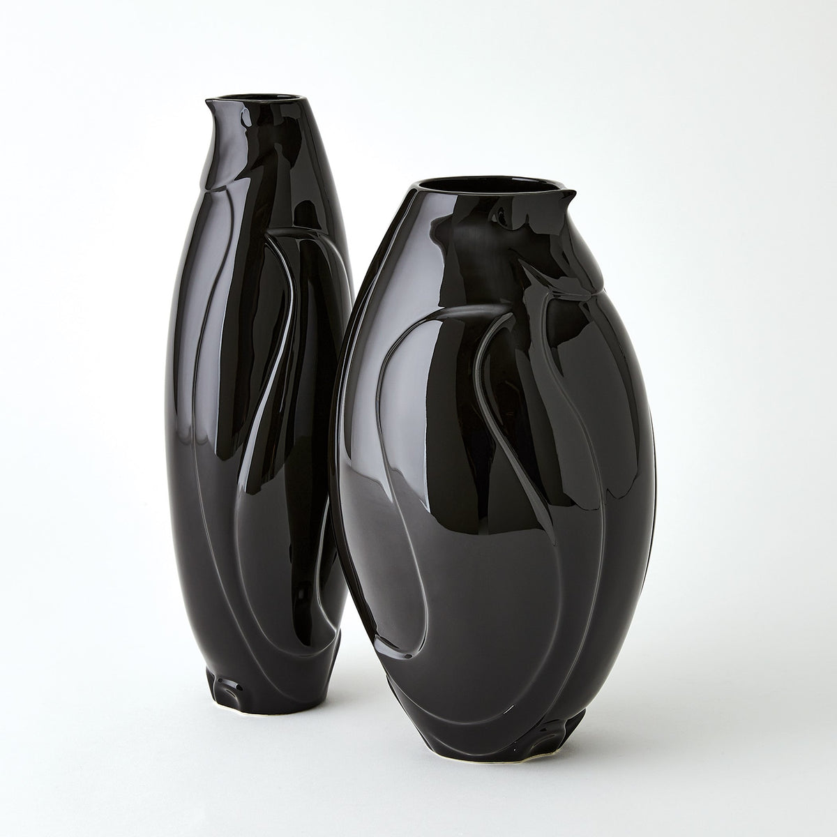 Global Views Penguin Vase Black