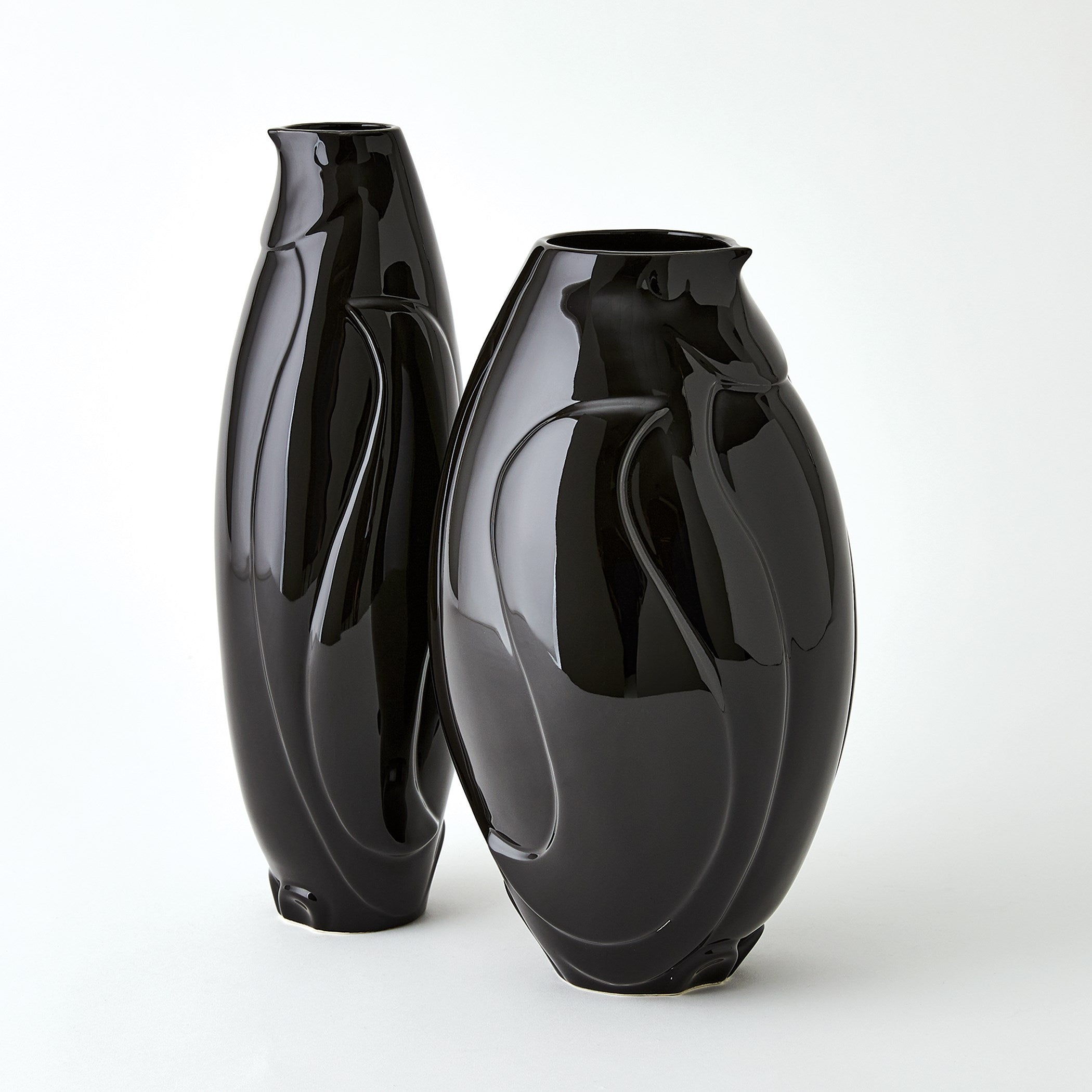 Global Views Penguin Vase Black