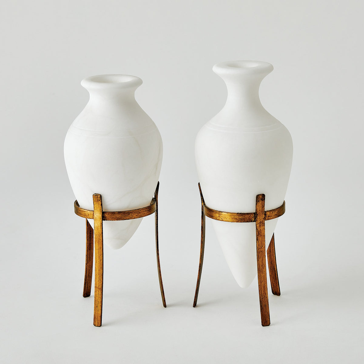 Global Views Amphora Alabaster Vase