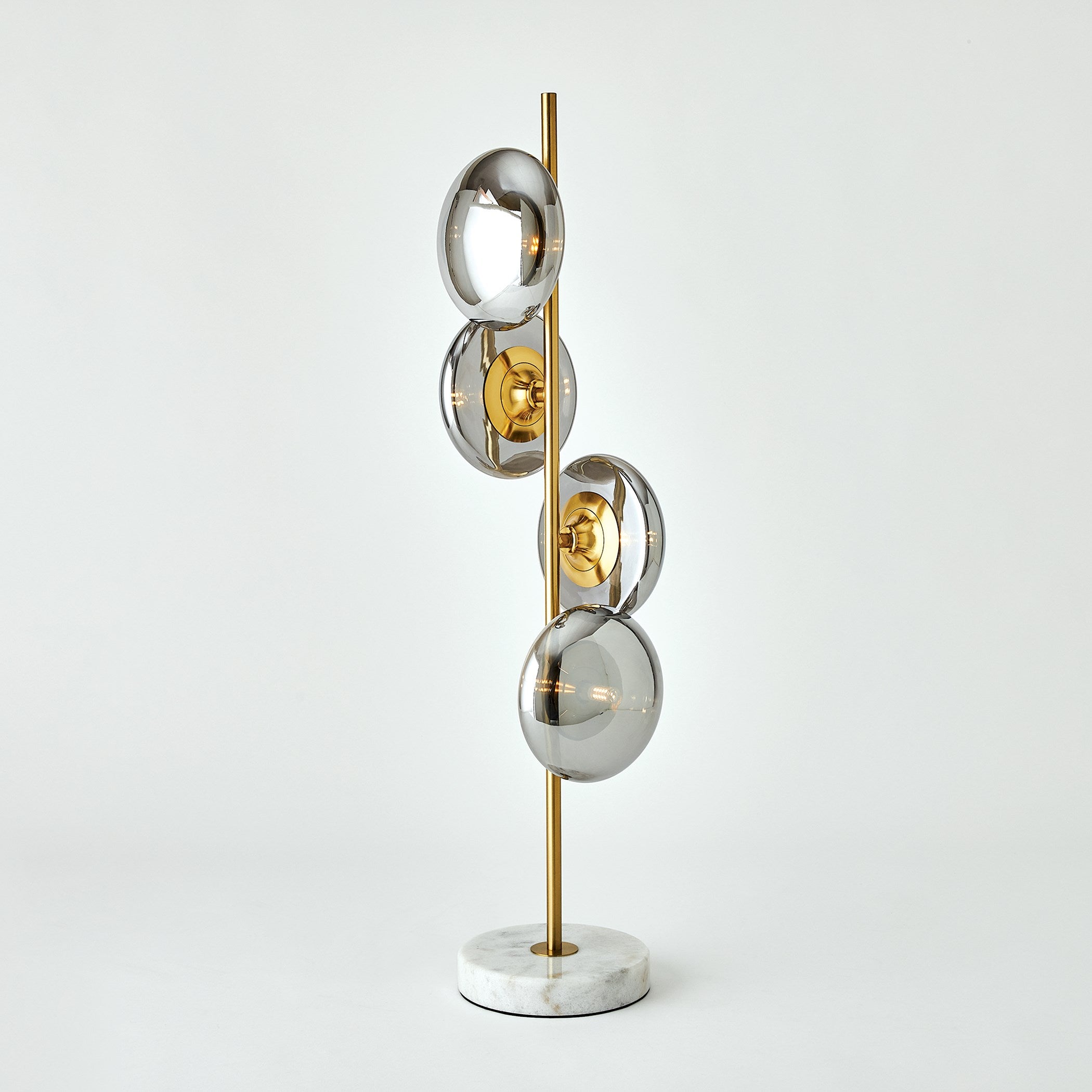 Global Views Stellar Table Lamp oke/Brass
