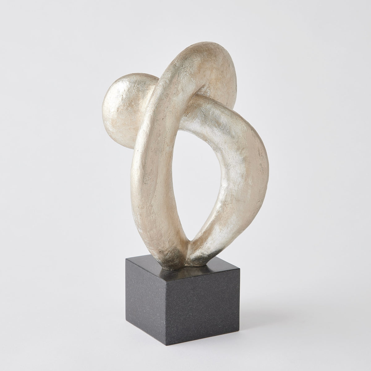 Global Views Align Sculpture