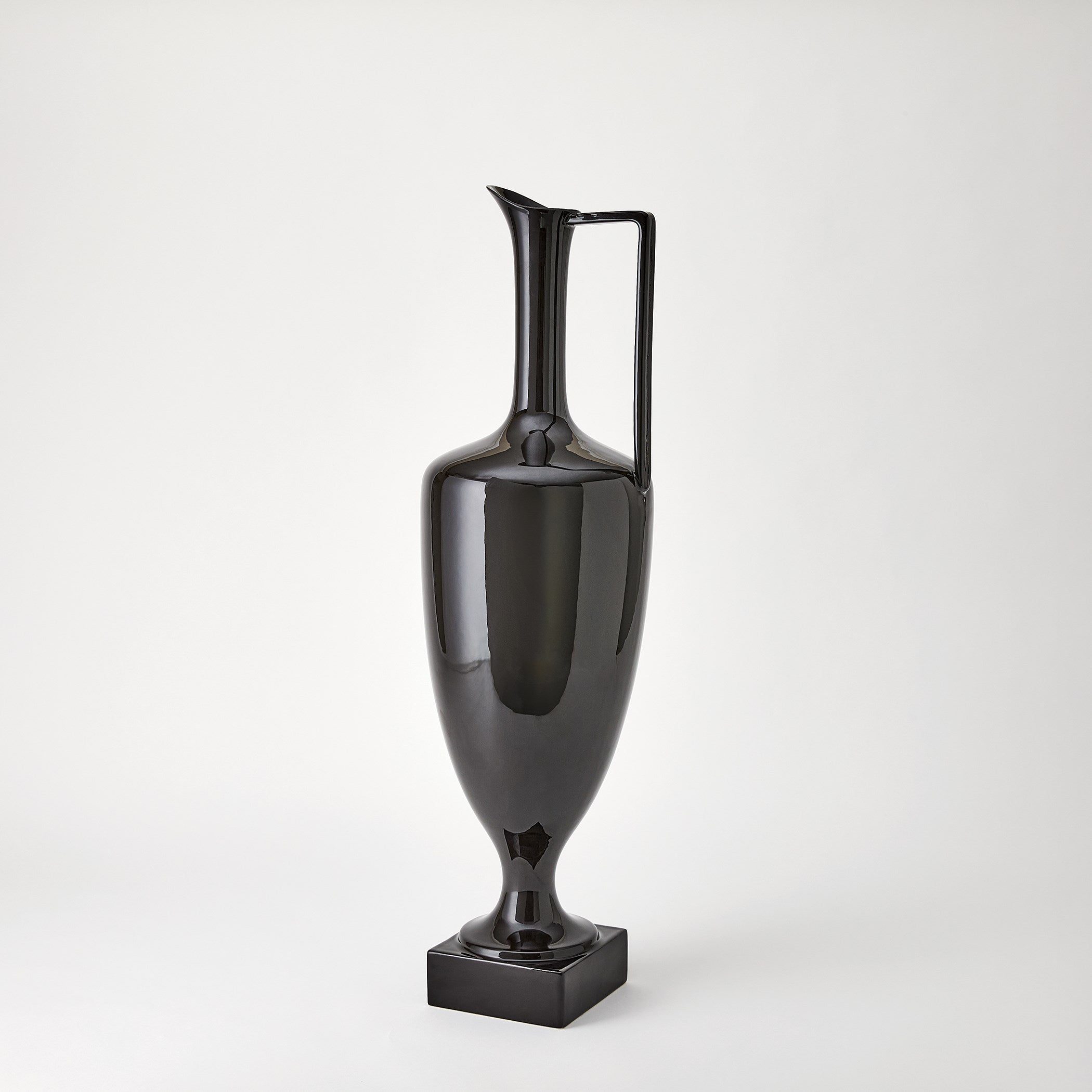Global Views Quiet Curve Urn Black