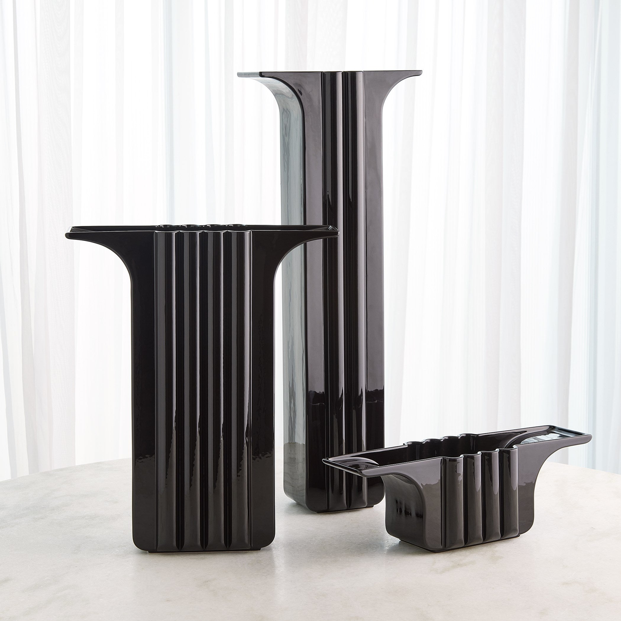 Global Views Flying Column Bowl Black