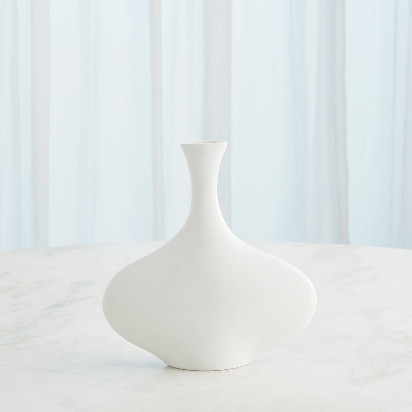 Global Views Silhouette Vase