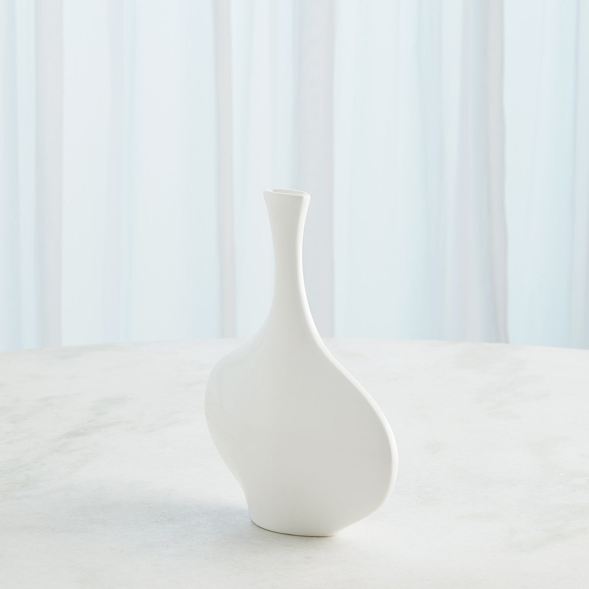 Global Views Silhouette Vase